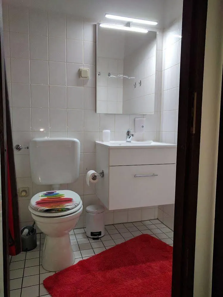 Mewo - In Der Messestadt Köln Lägenhet
